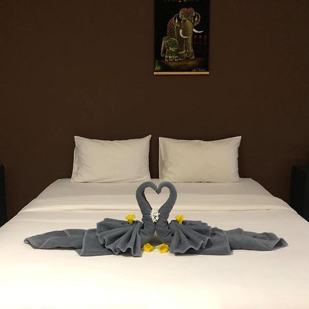 Siam Flora Resort Ko Lanta Esterno foto