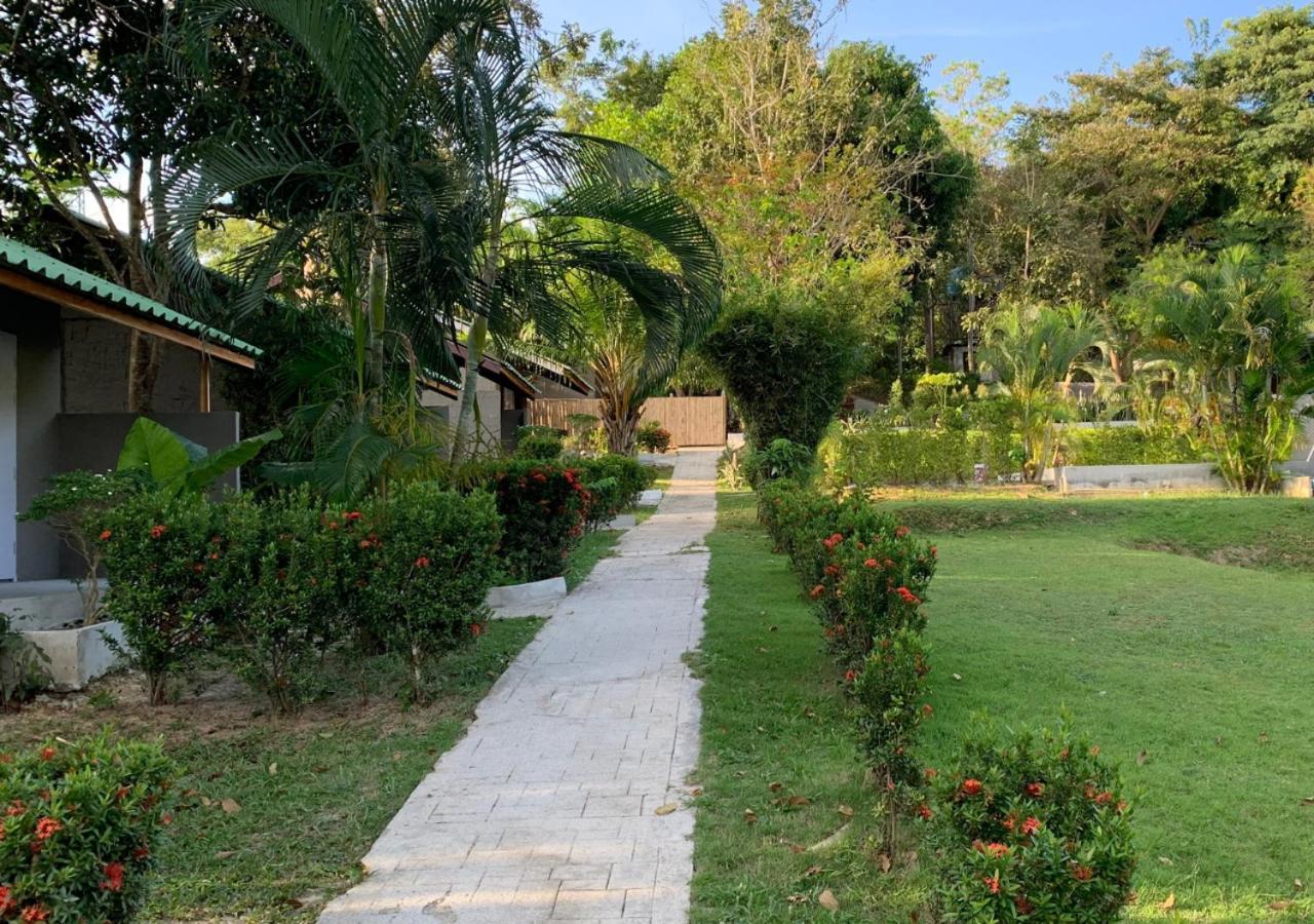 Siam Flora Resort Ko Lanta Esterno foto
