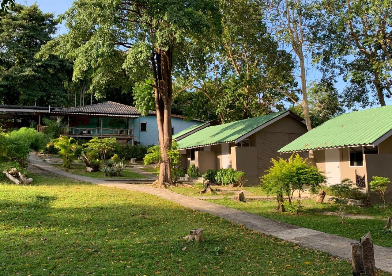 Siam Flora Resort Ko Lanta Esterno foto