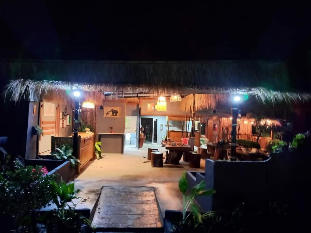 Siam Flora Resort Ko Lanta Esterno foto