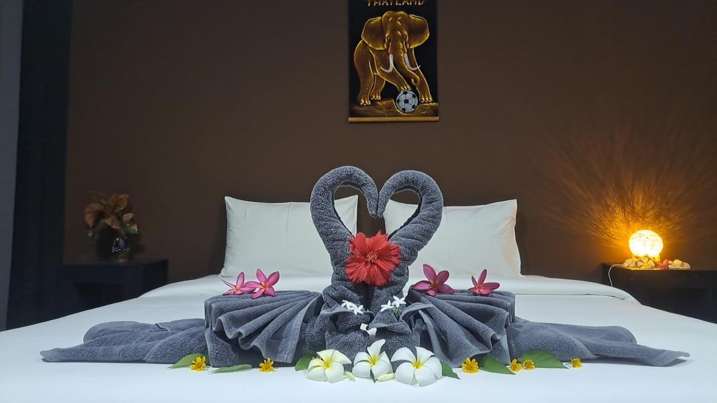 Siam Flora Resort Ko Lanta Esterno foto