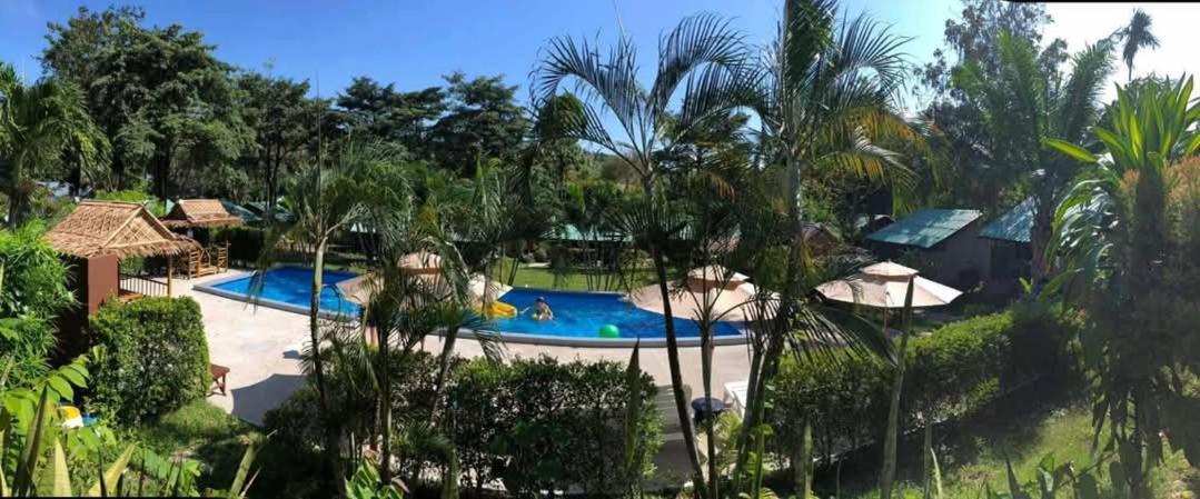 Siam Flora Resort Ko Lanta Esterno foto