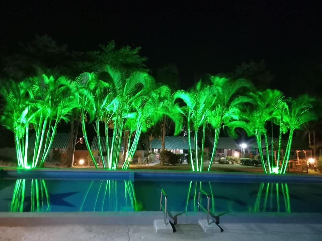 Siam Flora Resort Ko Lanta Esterno foto